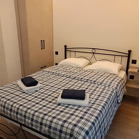 Apartment Dipla-2