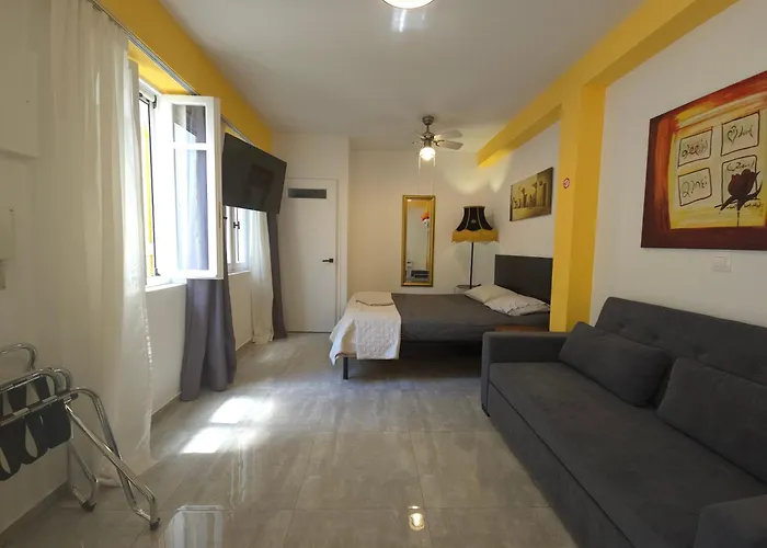 Great 35 Sq M Studio On 1St Floor In Bohemian Psyri In Athens' Historic Center-In Vivo s