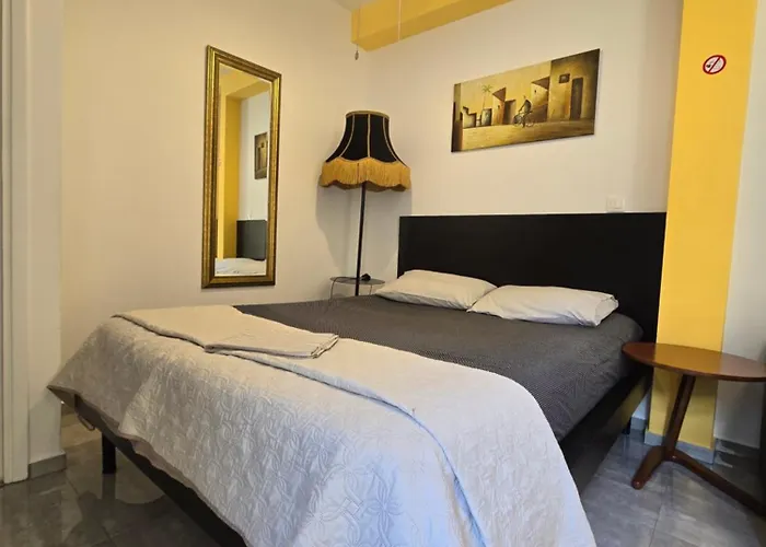 Great 35 Sq M Studio On 1St Floor In Bohemian Psyri In Athens' Historic Center-In Vivo s